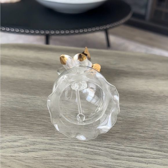 Delicate Beautiful Gold Winged Humming Bird Bell Ruffled Bottom - Picture 3 of 4